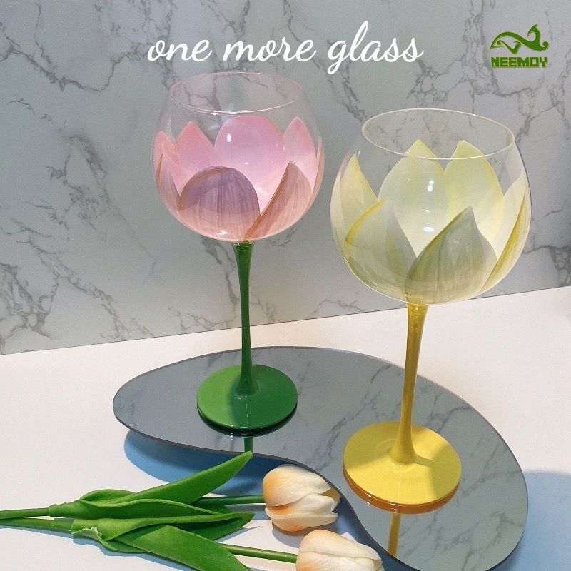 Middle Aged Tulip Painted Glas – Wine Beer Foot recenzja i cena